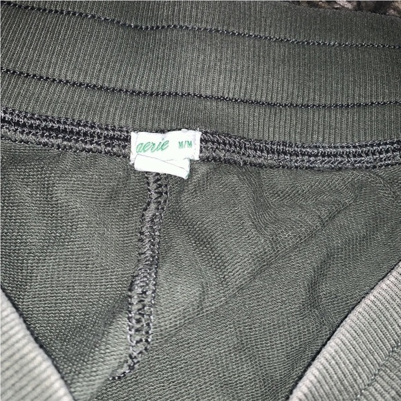 Aerie Green Cargo Jogger Pants Women’s Sz M Casual Good Preowned Condition - Picture 2 of 3
